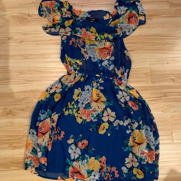 Forever 21 Dresses & Skirts - XXI Forever 21 Blue Floral Shear top Dress! Size:M